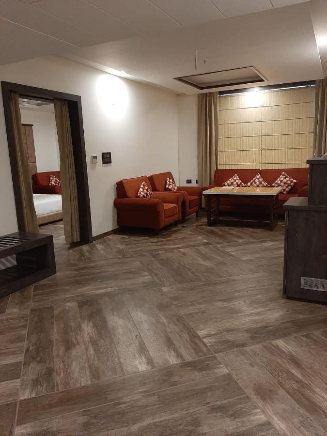 Park Avenue And Resorts Sikar Kültér fotó